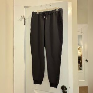 Lululemon Joggers in Black